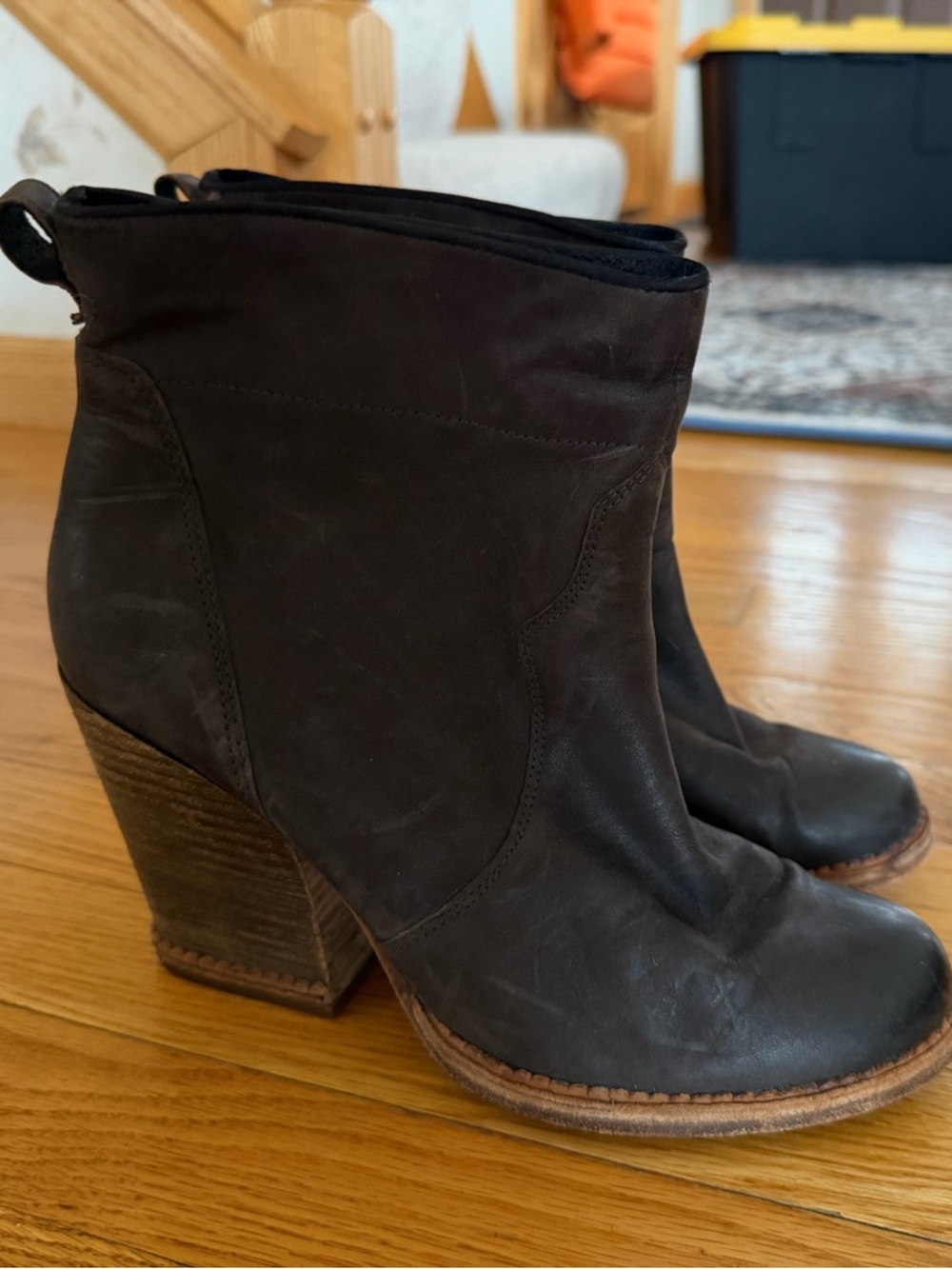 Timberland Black Leather Stacked Heel Ankle Boots